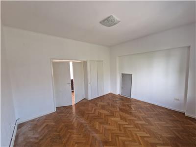 Kiseleff - Apartament 3 camere in imobil mic tip vila cu terasa si 2 camere anexe - EFR UPGRADE