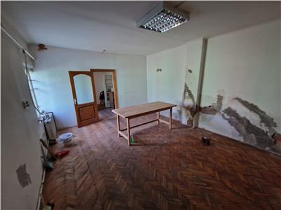 EFR UPGRADE - Casa veche de renovat si teren de vanzare zona Bucurestii Noi Piata